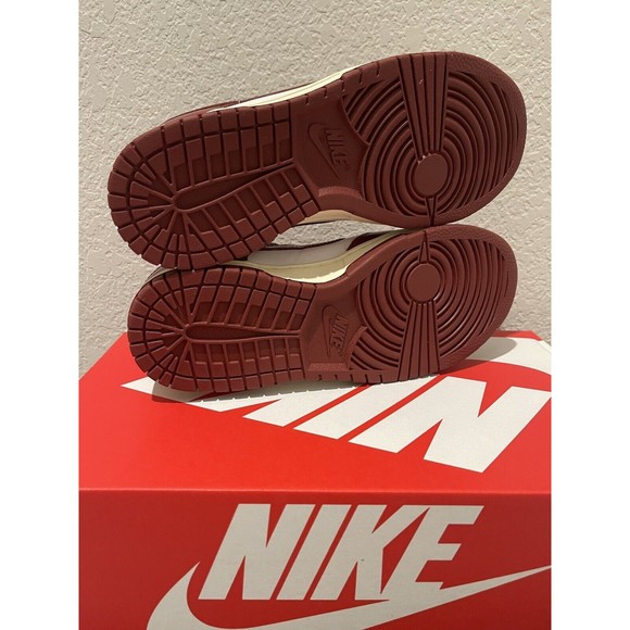 Size 7.5 Women’s Nike Dunk Low PRM Vintage Red Coconut Milk FJ4555-100 FAST SHIP - Picture 4 of 5